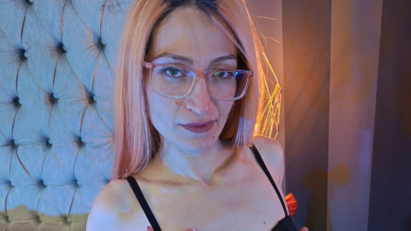 JadeBorue glamour portrait
