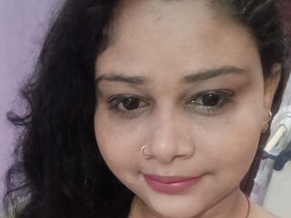 CurvySoniya Porn Show