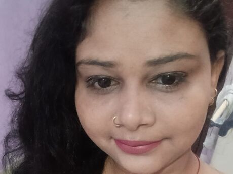 Chat with CurvySoniya