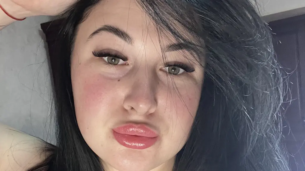 ArianaDarks's chat room