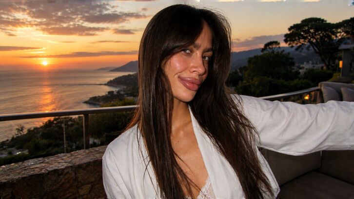 AmandaRiver live webcam show