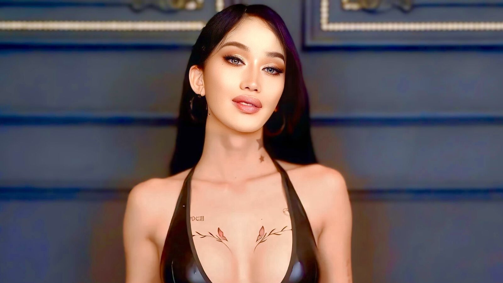JhenaSmith erotic portrait