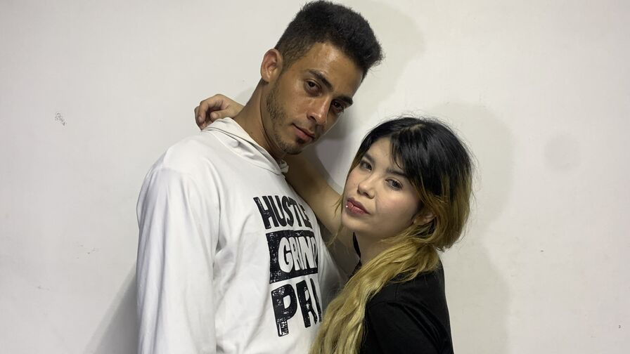 JoselynAndFredy Live Sex Chat at Educate My