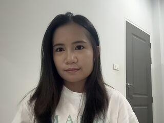 AriePerry]