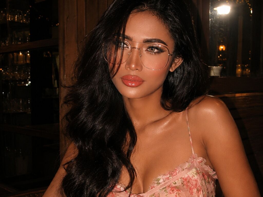 RoxySanchez private show profile image