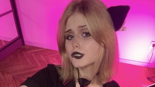 le modèle ReiraNiks est en webcam porno dans un show sur le site livejasmin, il possède les tags suivants: close up,dancing,dildo,fingering,roleplay,smoke cigarette,striptease,vibrator,deepthroat,footsex,snapshot,joi,sph,asmr,twerk