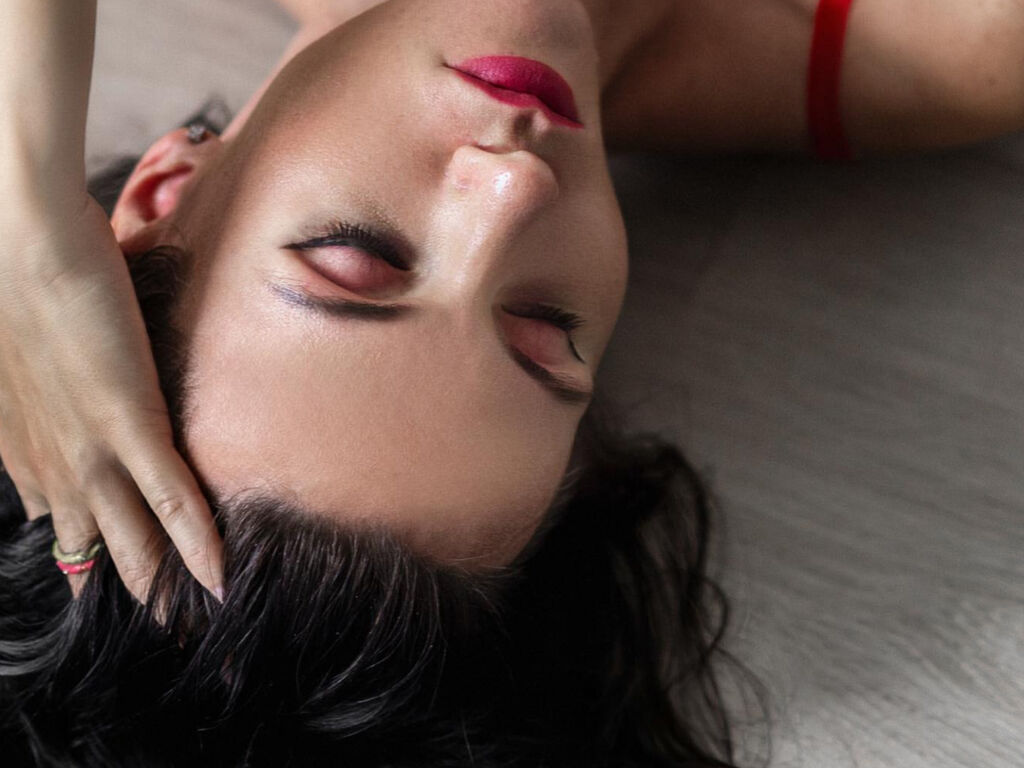 ClaudiaBliss LiveJasmin model