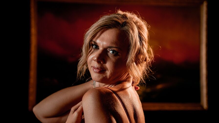 AgathaKlouin's live cam