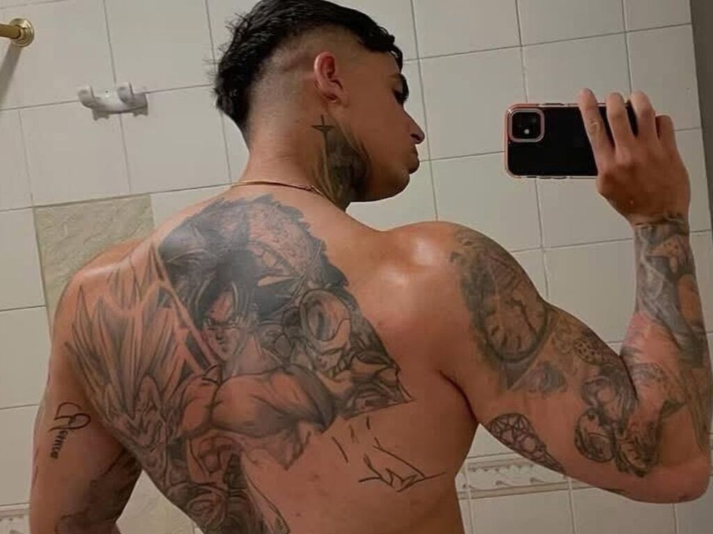 Maxstrom guy cam profile