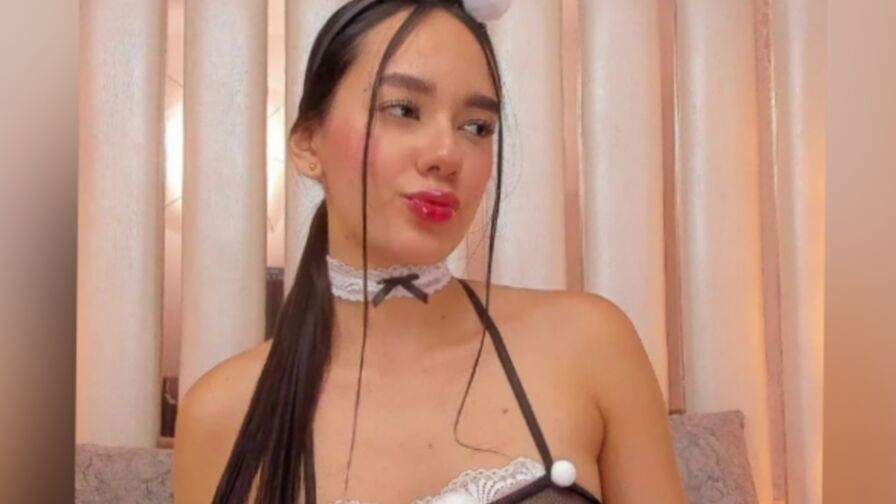 Discover EimyValdez VIP show
