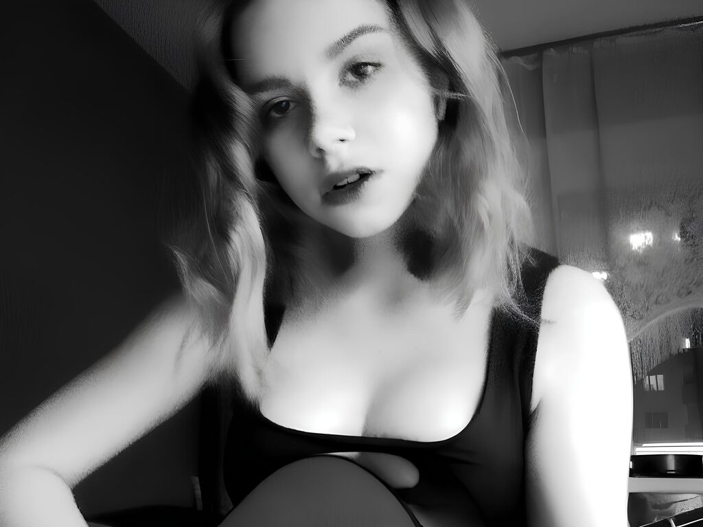 CateCarvell Nude