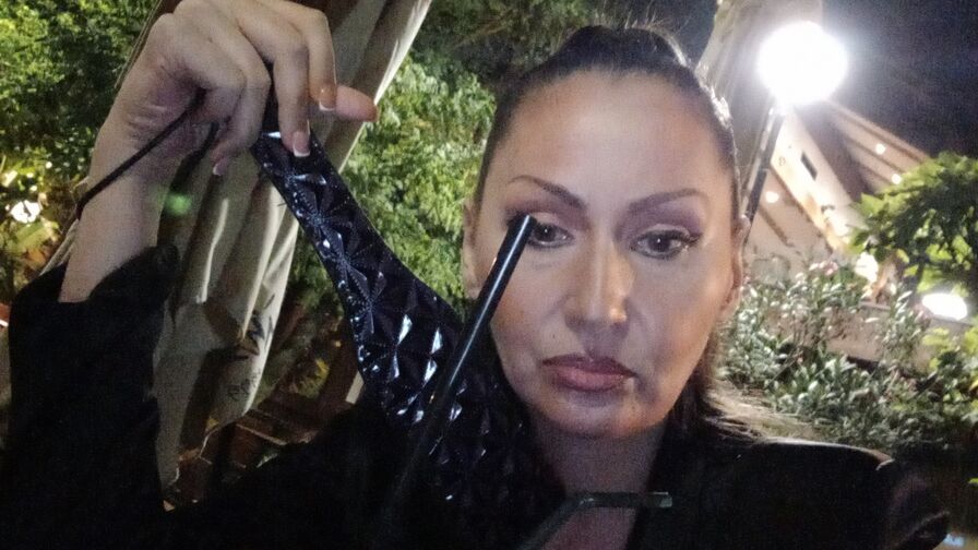 RedSonyja Live Sex Chat at Educate My