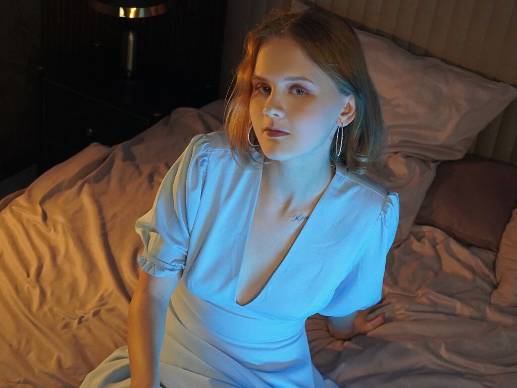 CamilaHary adult cam girl thumbnail
