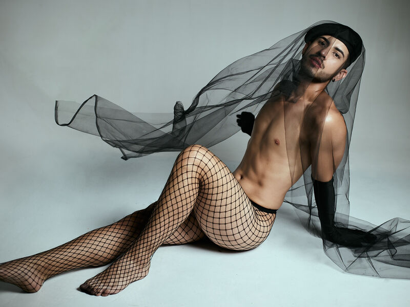 Live Adult Cams NoahAllan