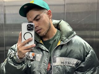 MikeeScooth