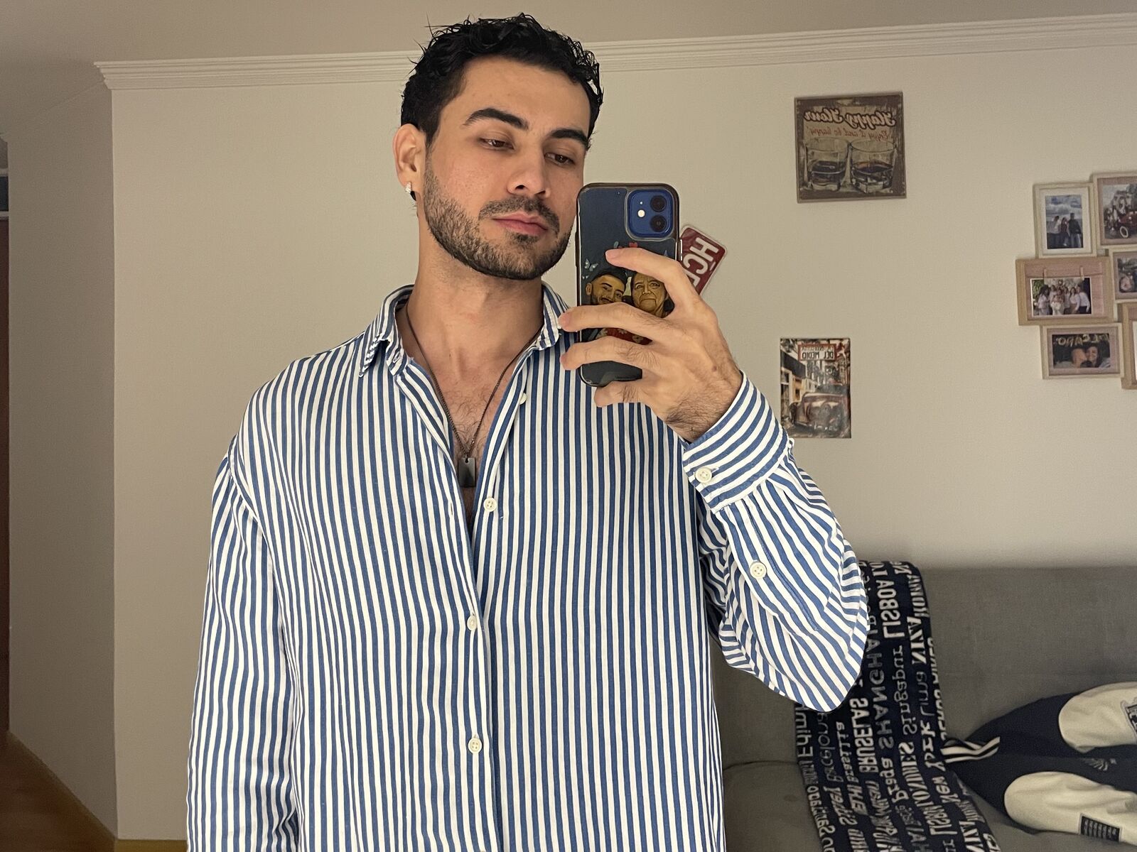 Live cam for DiegoHill
