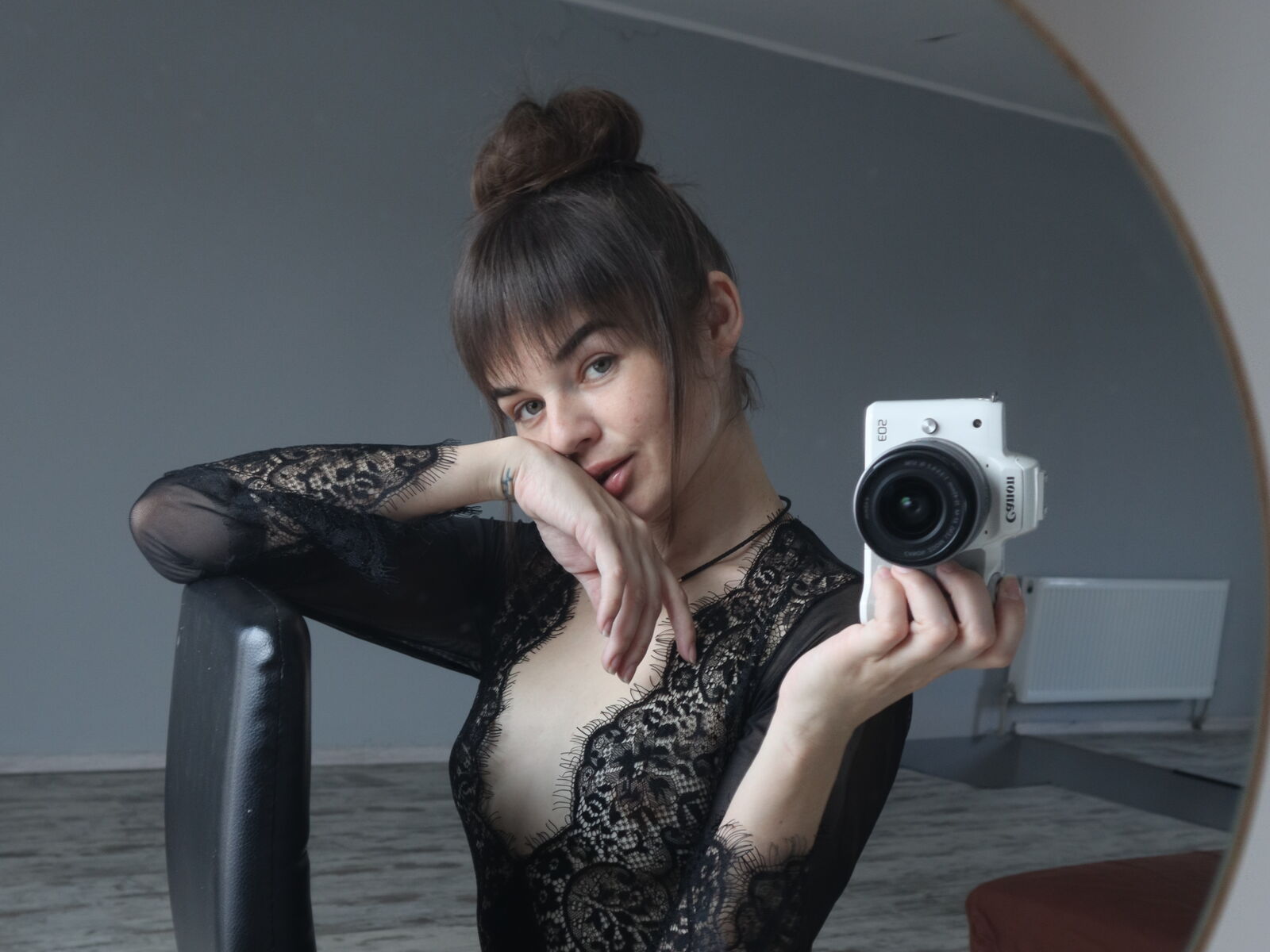 Live cam for AmatuniLilit