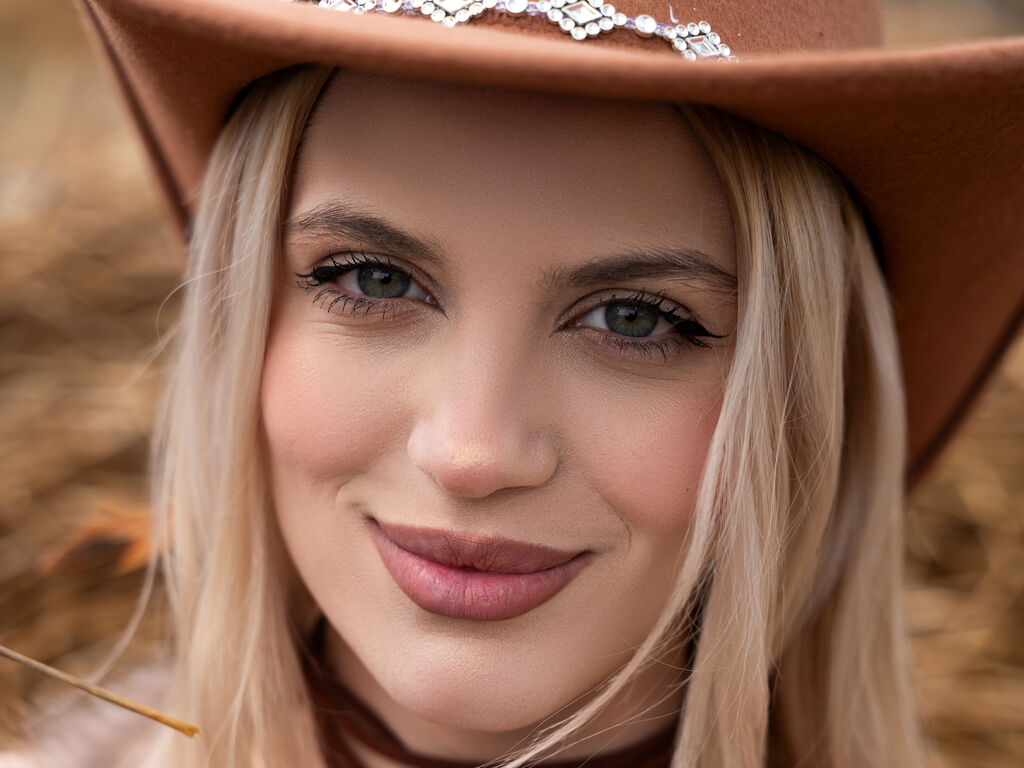 EdenDaisy Nackt