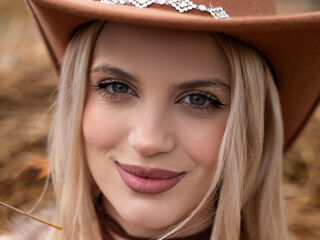 Eden European live cam models