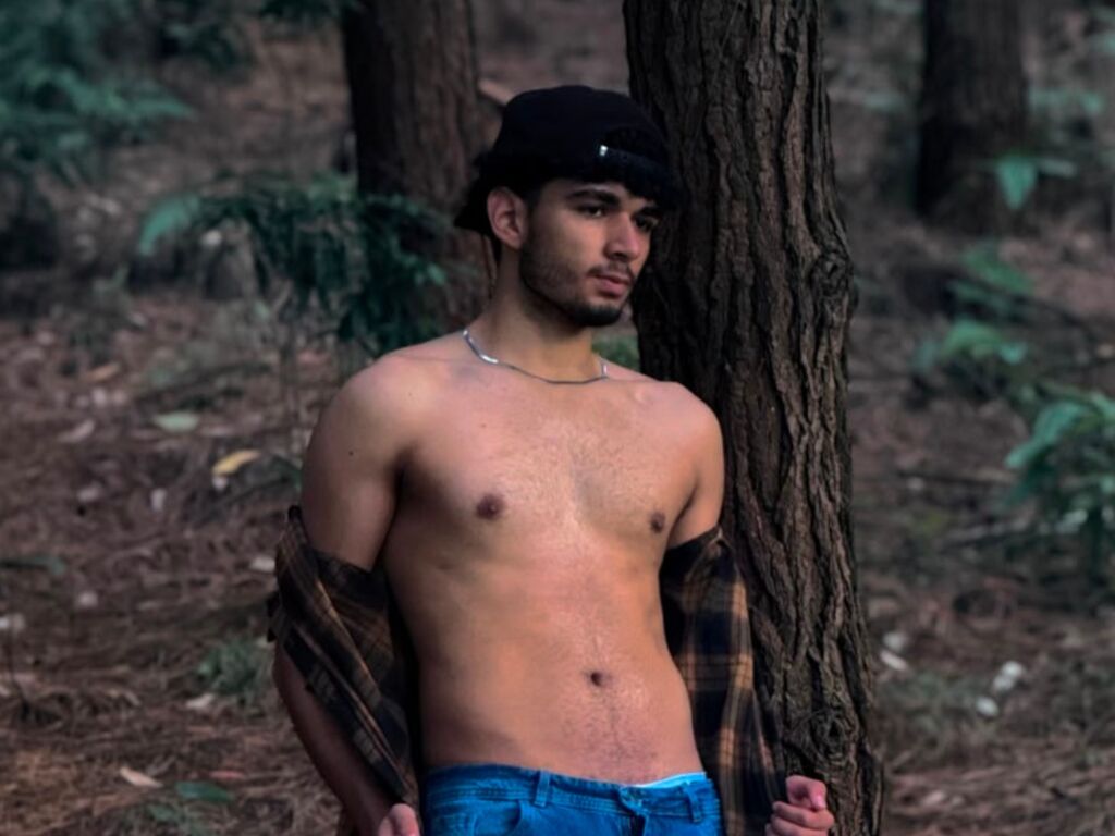 LucasTompson LiveJasmin live preview profile