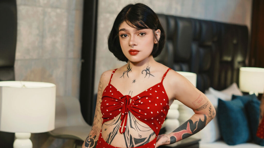 Live Chat with IvanaDeLuca on LiveJasmin